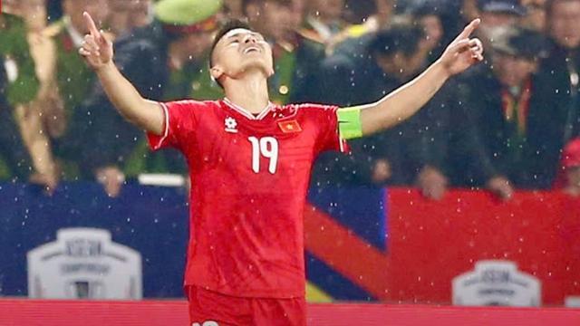 Nguyen Quang Hai - Timnas Vietnam Vs Timnas Indonesia di Piala AFF 2024