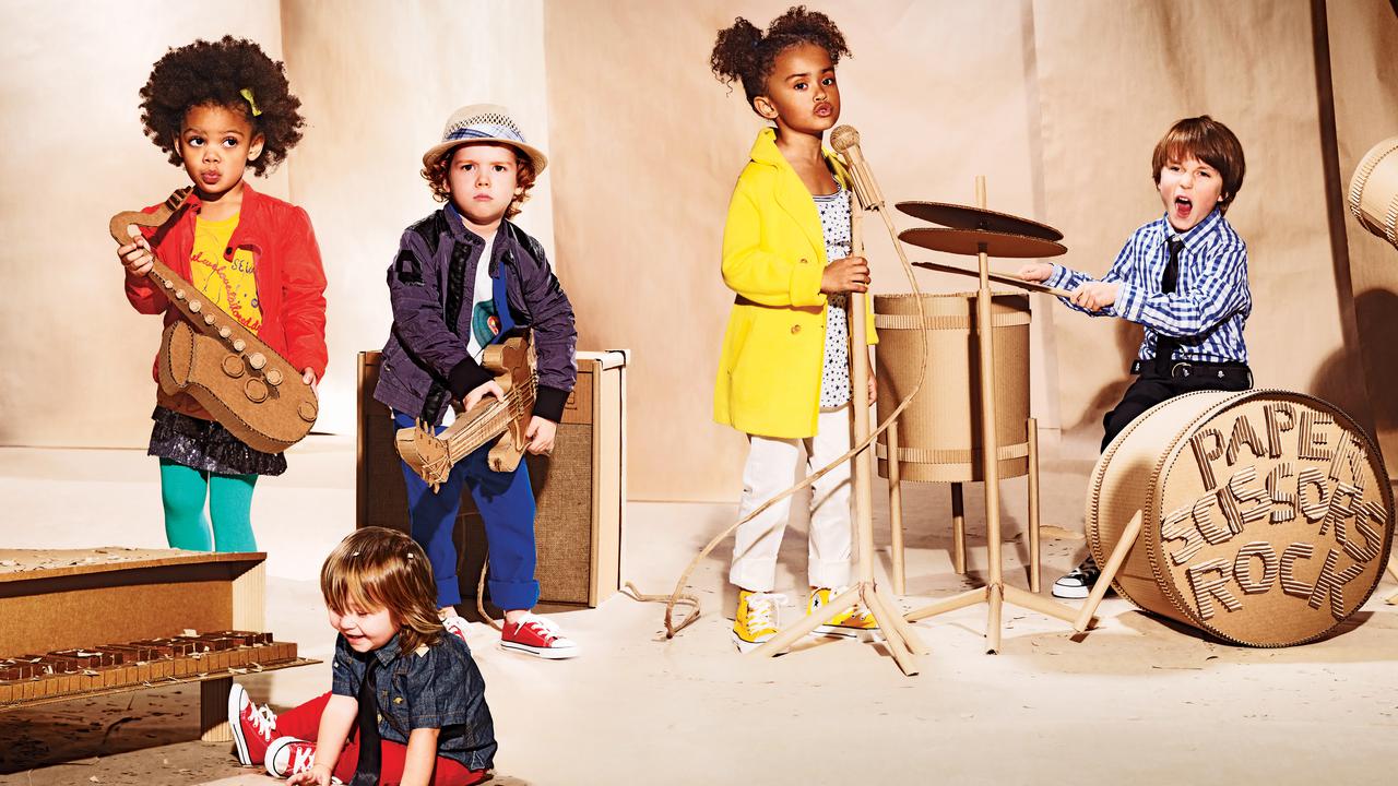 Belajar Musik Bantu Cerdaskan Anak