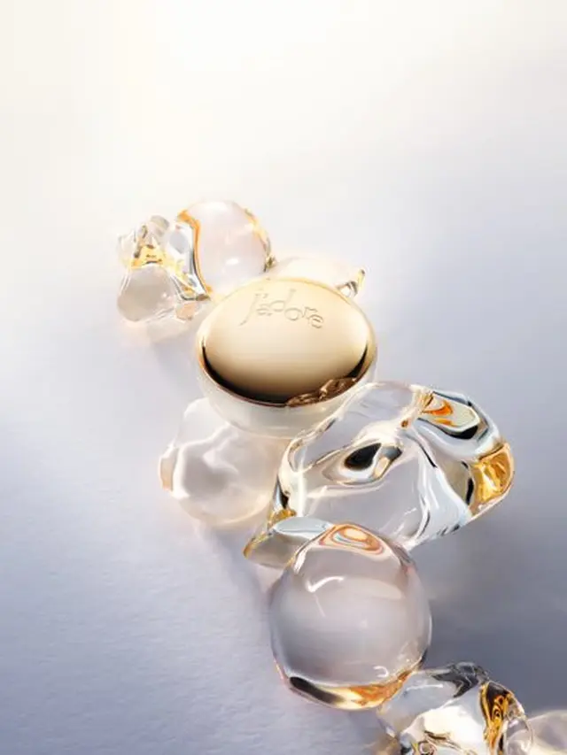 Dior J'adore Les Adorables Shimmering Body Scrub