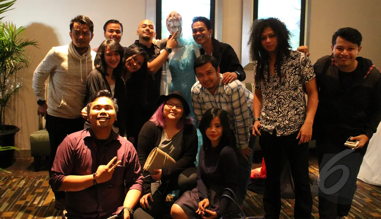 Para artis jebolan Indonesia Idol juga hadiri Premier Cinderella di Cinema XXI Kota Kasablanka, Jakarta. (11/03/2015).(Liputan6.com/Gilardhani)