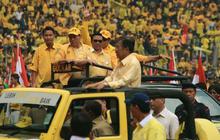 Bubarkan partai yang kadernya korupsi