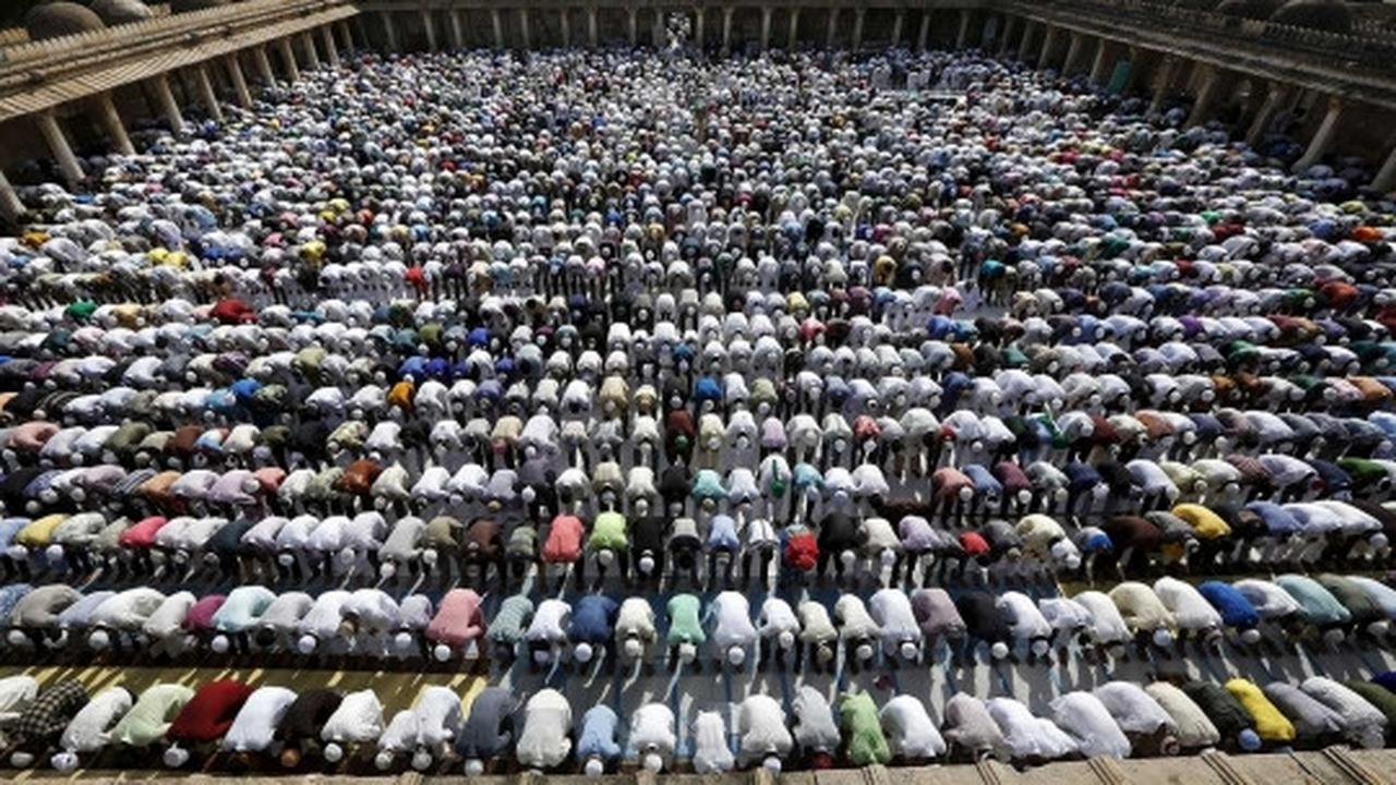 Tiga negara di Asia ini baru melaksanakan salat Idul Adha