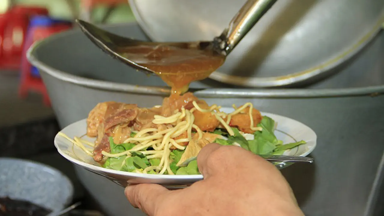 Tahu Campur