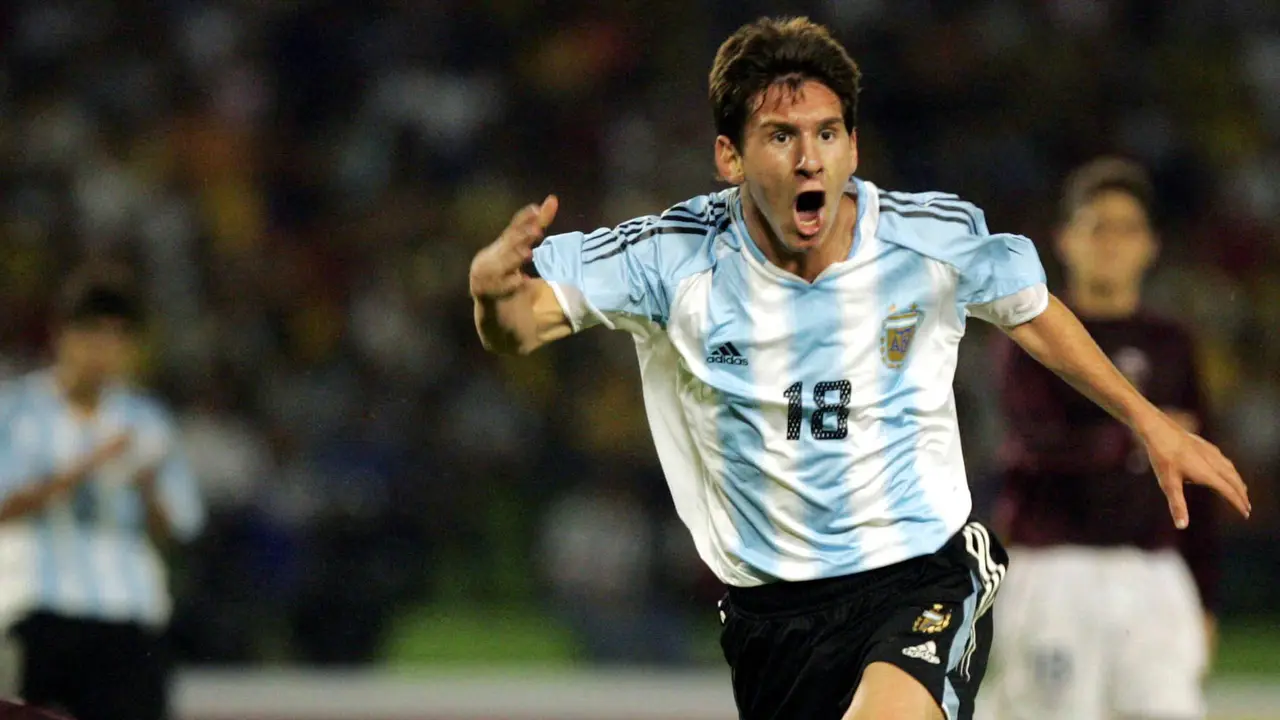 Foto: Daftar Nomor Punggung yang Pernah Digunakan oleh Lionel Messi