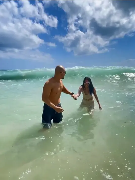 Deddy Corbuzier dan Sabrina Chairunnisa (Instagram/sabrinachairunnisa_)