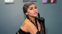 Lia Callia Bikin Takjub Pengunjung Break the Ambyar dengan Aksi Panggung Enerjik