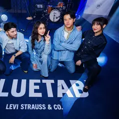 Dion Wiyoko, Yoshi Sudarso, Sheila Dara, Refal Hady, dan Sahila Hisyam rayakan ekspresi elevated, hadir ke Acara Levi’s® Blue Tab™ Art House Kuala Lumpur.