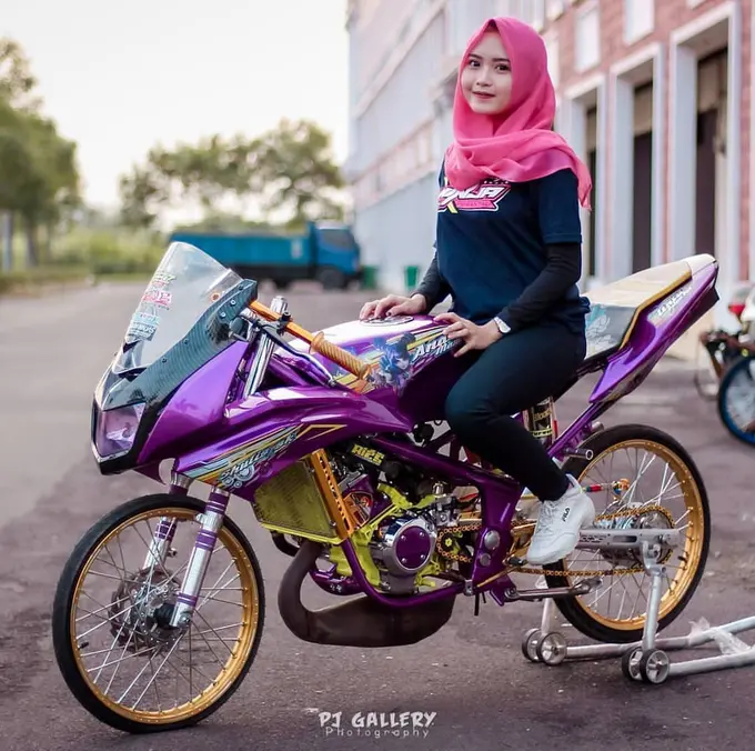 Potret Modifikasi Kawasaki Ninja Jari-jari Beserta Modelnya yang Cantik