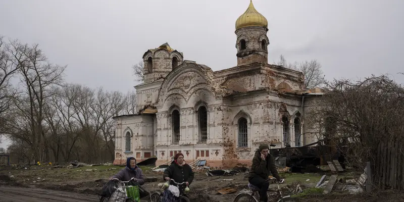 Desa Ukraina menghadapi Paskah tanpa gereja