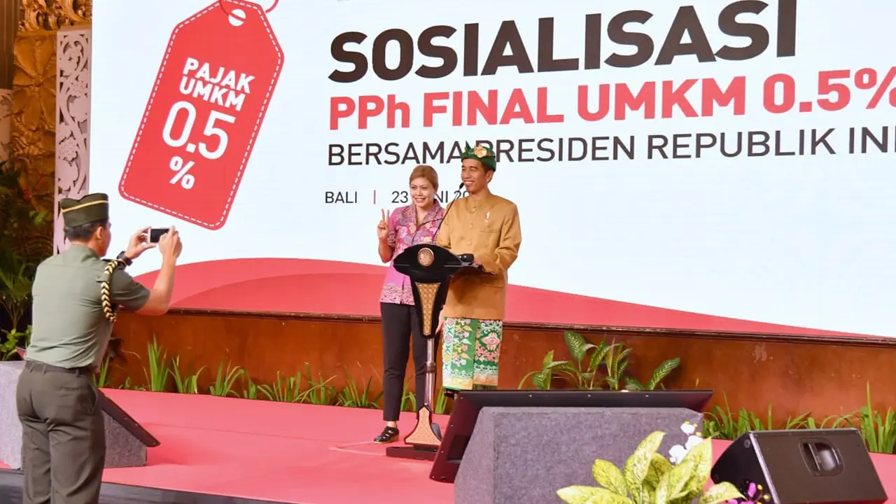 Pengusaha Lebih Pilih Foto Bersama