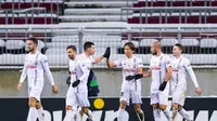Liverpool Belum Kapok Beli Pemain Jepang