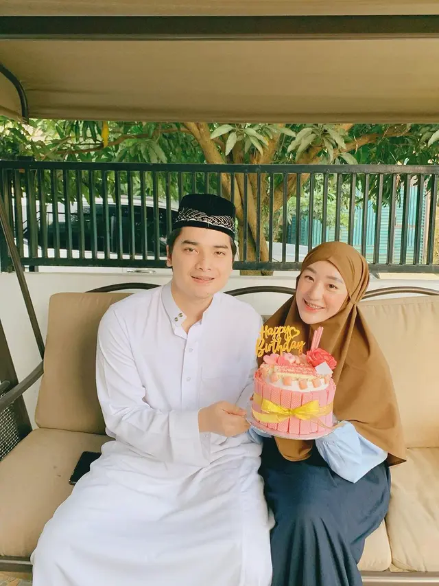 Alvin Faiz dan Larissa Chou. (Foto: Instagram @larissachou)