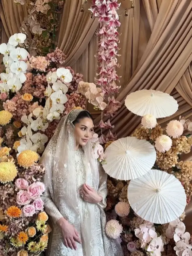Potret Detail Dekorasi Pengajian dan Siraman Alyssa Daguise (Foto: Instagram @alyssadaguise)