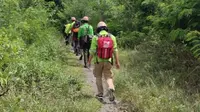 Bonek Disaster Response Team Bantu Warga yang Terdampak Erupsi Gunung Semeru