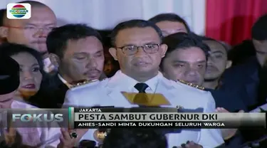 Gubernur dan Wakil Gubernur DKI, Anies-Sandi mengajak warga untuk membangun Jakarta lebih baik lagi.