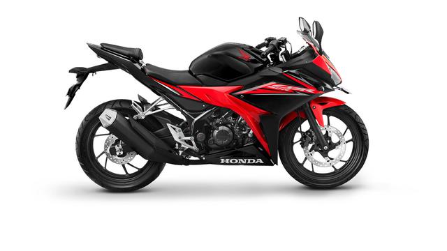 Baju Baru Bikin Honda CBR150R Makin Sporty, Harga Naik 