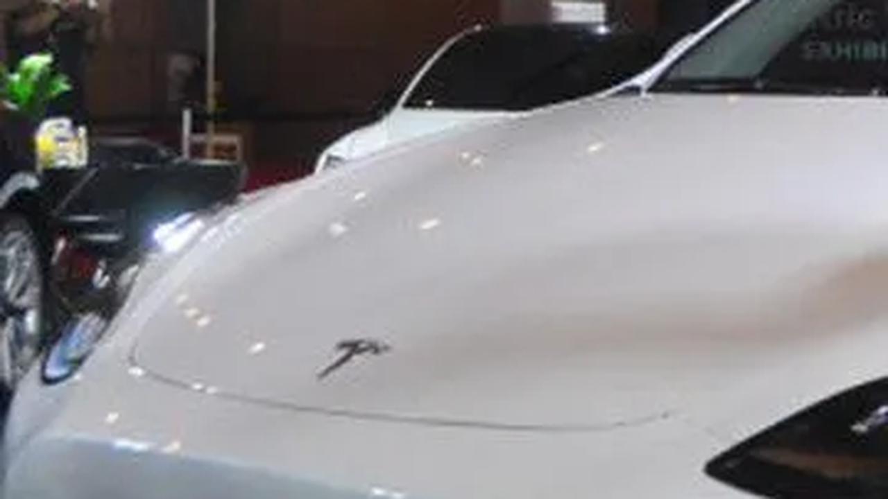 7. Tesla Model Y
Jarak tempuhnya 330 mil, setara 531 km, dengan harga jual US$ 52.990.