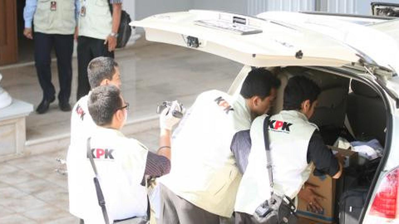 KPK geledah Gedung DPRD Riau