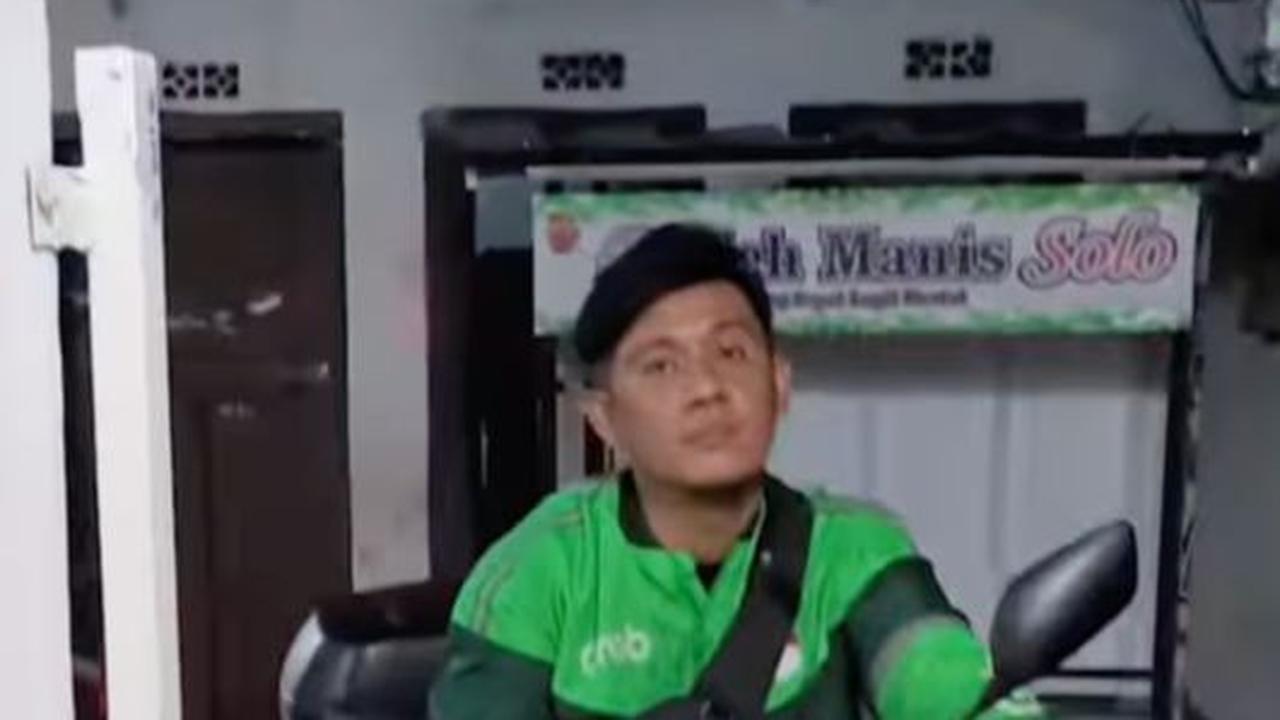 Viral Momen Driver Ojol Tunarungu Pulang Kerja Disambut Keluarga, Doa Anaknya Curi Perhatian