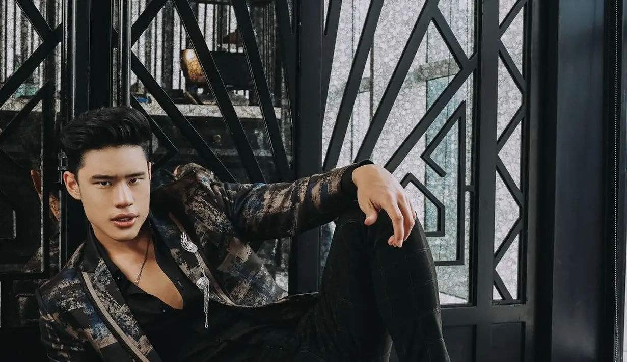 <p>Enrique Dustin pernah dikabarkan sebagai kekasih Sarah Keihl pada 2021 lalu. (FOTO: instagram.com/iamenriquedustin/)</p>