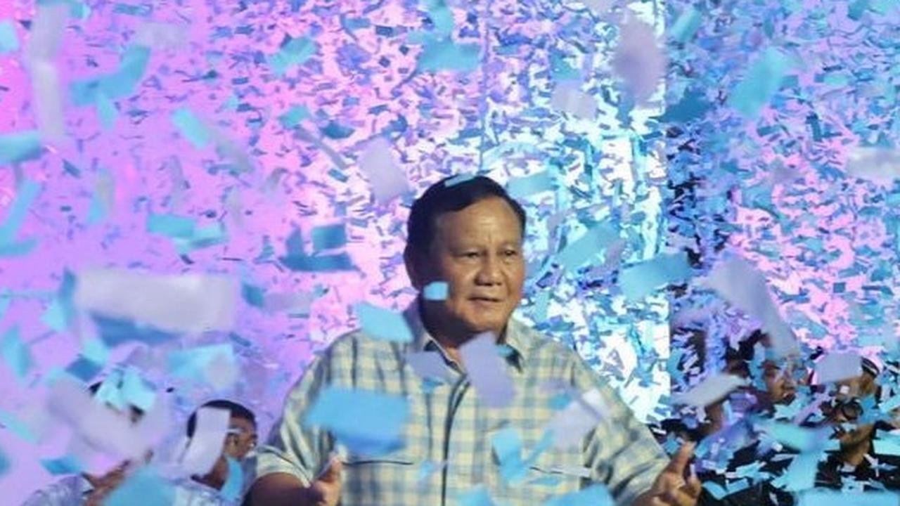 Pidato Kemenangan, Prabowo Sebut Lumayan Kenal dengan Presiden Ke-2 RI, Satu Istora Senayan Tertawa 'Kalian Gak Percaya