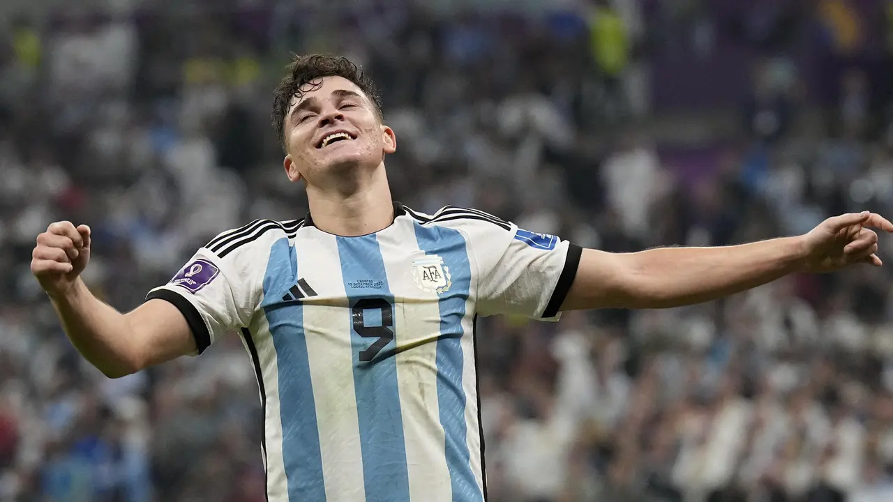 Foto: Deretan 5 Pemain Manchester City Terakhir yang Membawa Negaranya Lolos ke Final Piala Dunia, Julian Alvarez Teranyar