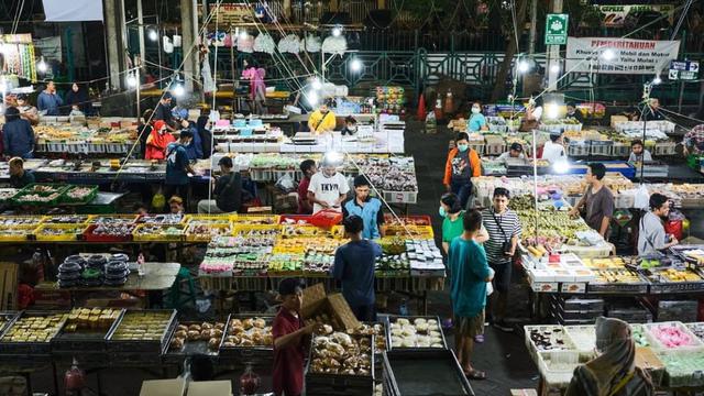 ilustrasi pasar kue subuh Senen