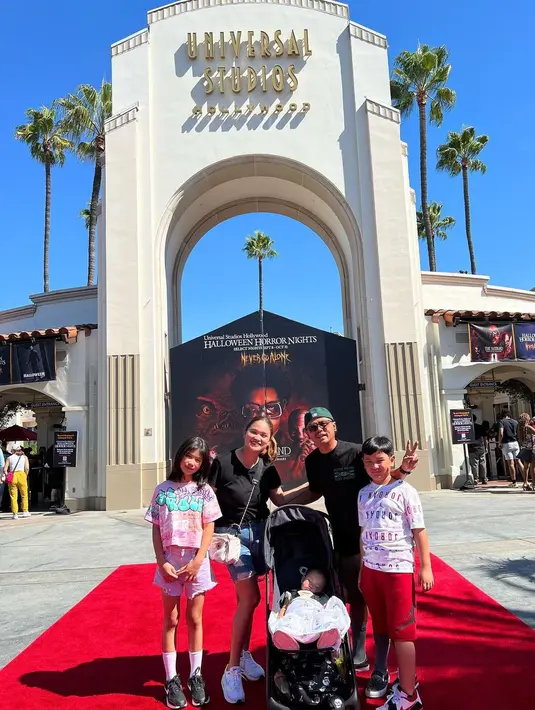 (Instagram/revtiayunatasya)