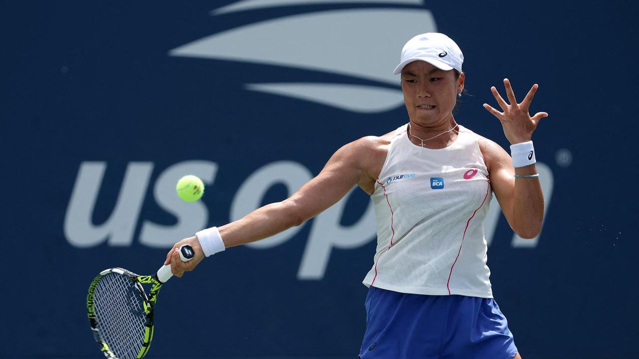 FOTO: Petenis Indonesia Janice Tjen Ukir Sejarah, Lolos ke Babak Kedua US Open 2025