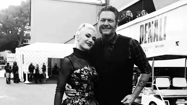 [Bintang] Gwen Stefani - Blake Shelton