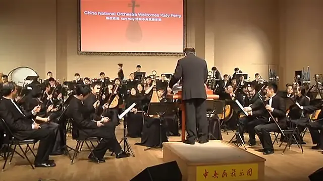 [VIDEO] Dengar Roar Versi Orkestra, Katy Perry Teteskan Air Mata