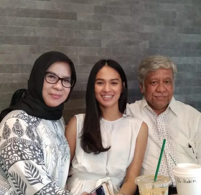 Potret Kenangan Hana Malasan dan Ibunda/Instagram/@dinaradjis