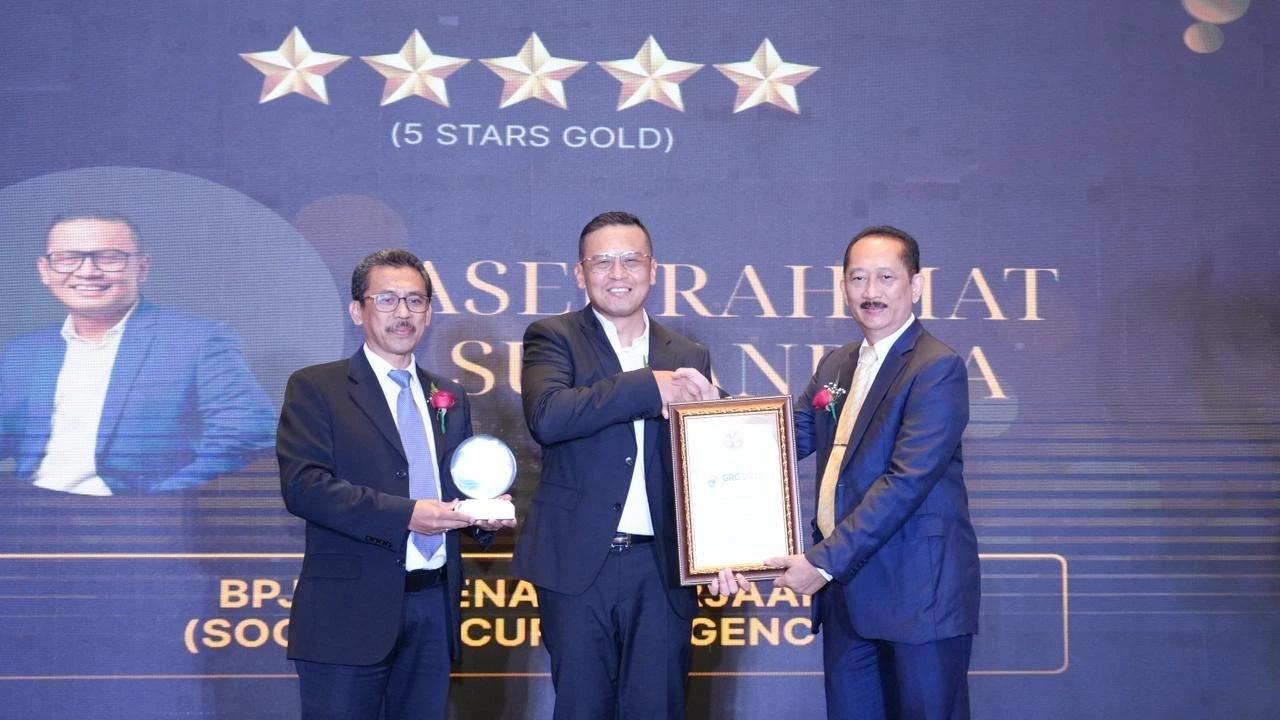 BPJS Ketenagakerjaan Raih Penghargaan 5 Stars Gold pada GRC & Leadership Award 2025