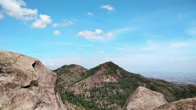 Gunung Pipisan di Bandung, Jawa Barat