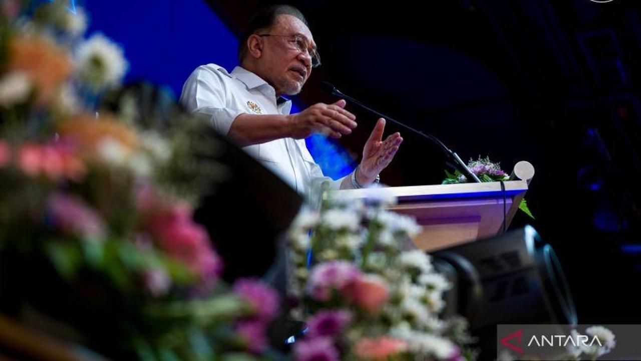 PM Anwar Ibrahim Soroti Semangat Bung Hatta dalam Rapat Koperasi Malaysia, Dorong Keadilan Ekonomi Rakyat