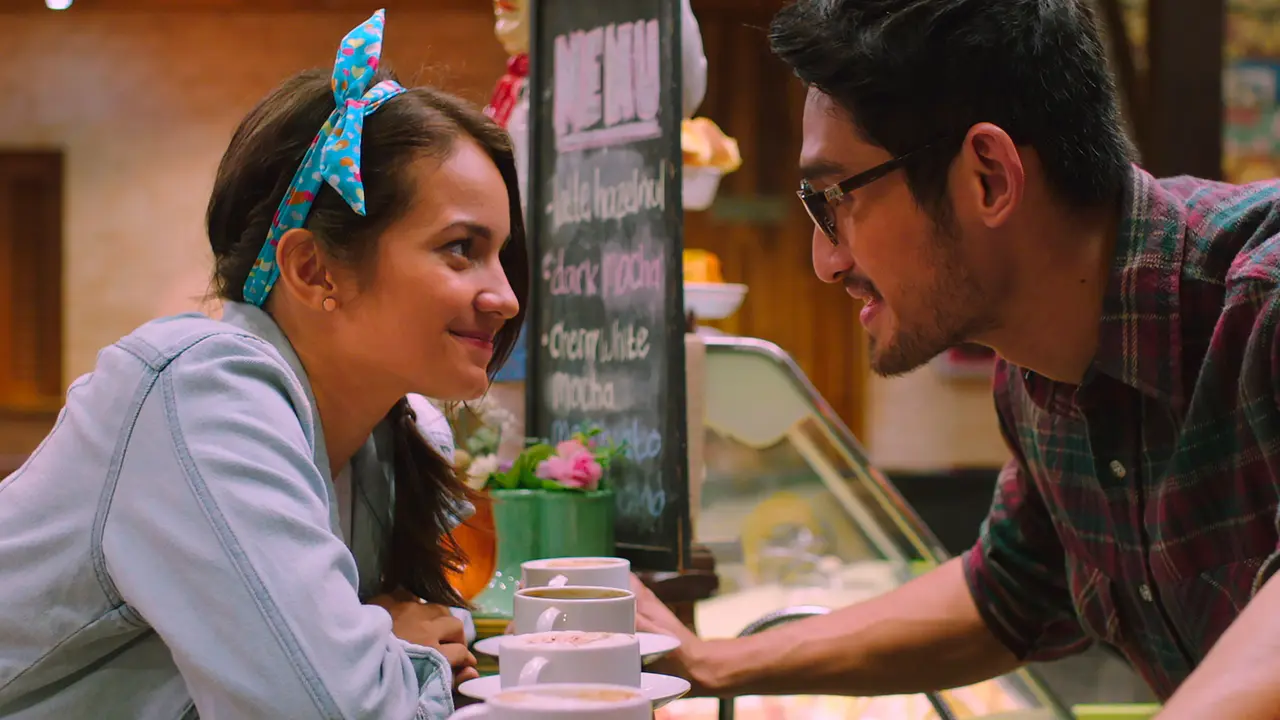 Enzy Storia dalam film "Zodiac: Apa Bintangmu?". (Foto: Prime Video)