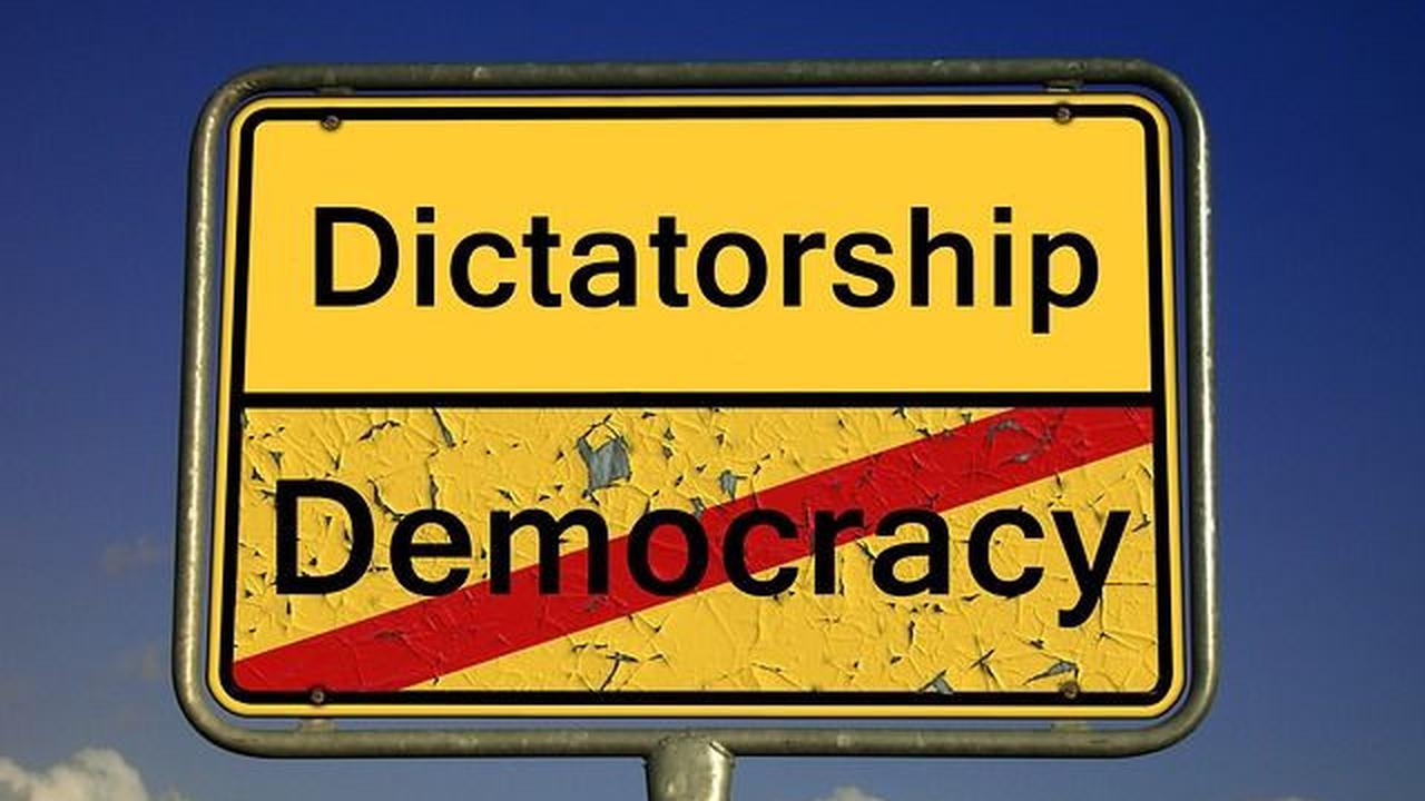 Manfaat Demokrasi