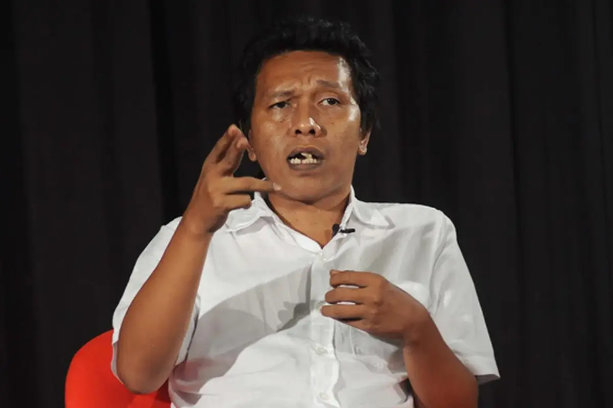 Adian Napitupupu
