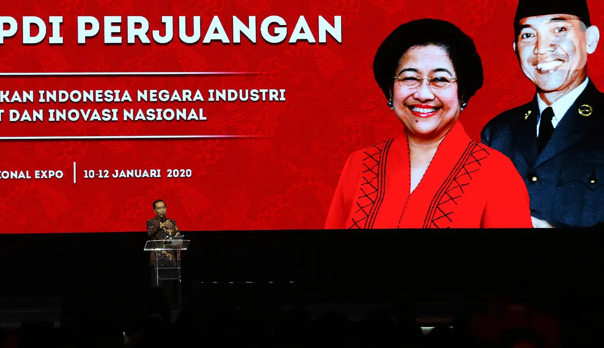 Presiden Joko Widodo atau Jokowi menyampaikan sambutan saat pembukaan Rakernas I dan HUT ke-47 PDIP di JIEXPO Kemayoran, Jakarta, Jumat (10/1/2020). Rakernas ini bertajuk 'Solid Bergerak Wujudkan Indonesia Negara Industri Berbasis Riset dan Inovasi Nasional'. (Liputan6.com/Johan Tallo)