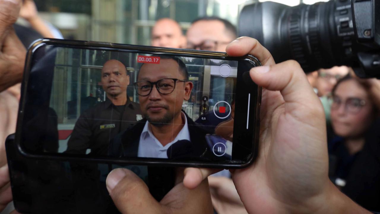 FOTO: KPK Periksa Gus Alex Terkait Dugaan Korupsi Kuota Haji