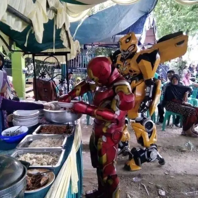 7 Potret Nyeleneh Orang Saat Hadiri Kondangan Ini Bikin Tepuk Jidat