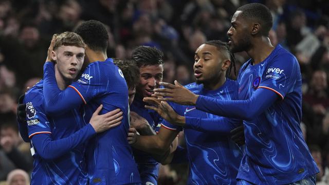 Foto: Cole Palmer Bawa Chelsea Gusur Manchester City di Tangga Klasemen Liga Inggris