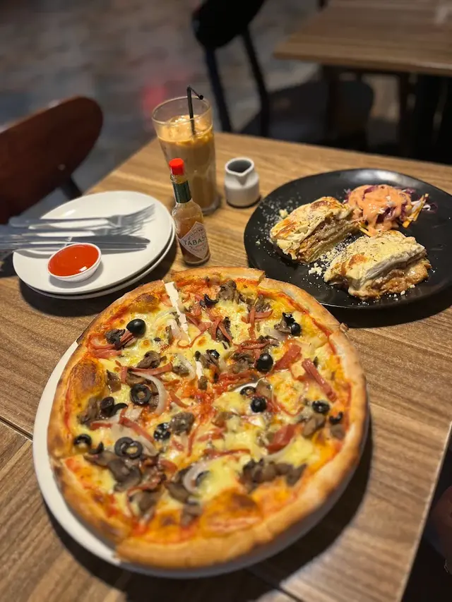 ICEBERG PIZZA AND GELATO