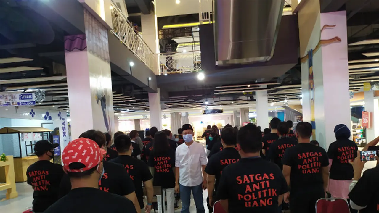 PSI Surabaya membentuk satgas anti politik uang dengan menerjunkan 400 orang (Foto: Liputan6.com/Dian Kurniawan)