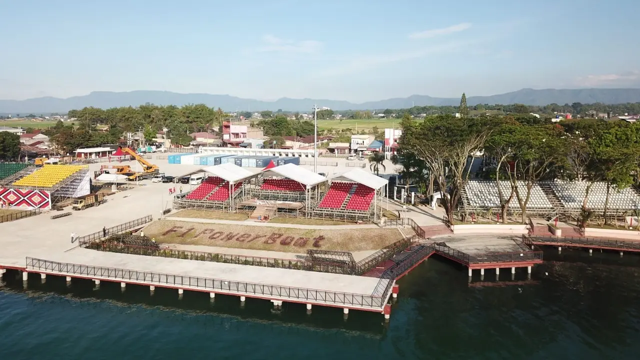 Kementerian PUPR telah menyelesaikan pembangunan venue Kejuaraan Dunia Perahu Motor Formula 1 atau dikenal dengan F1 Motorboat Danau Toba di Sumatera Utara. (Dok Kementerian PUPR)
