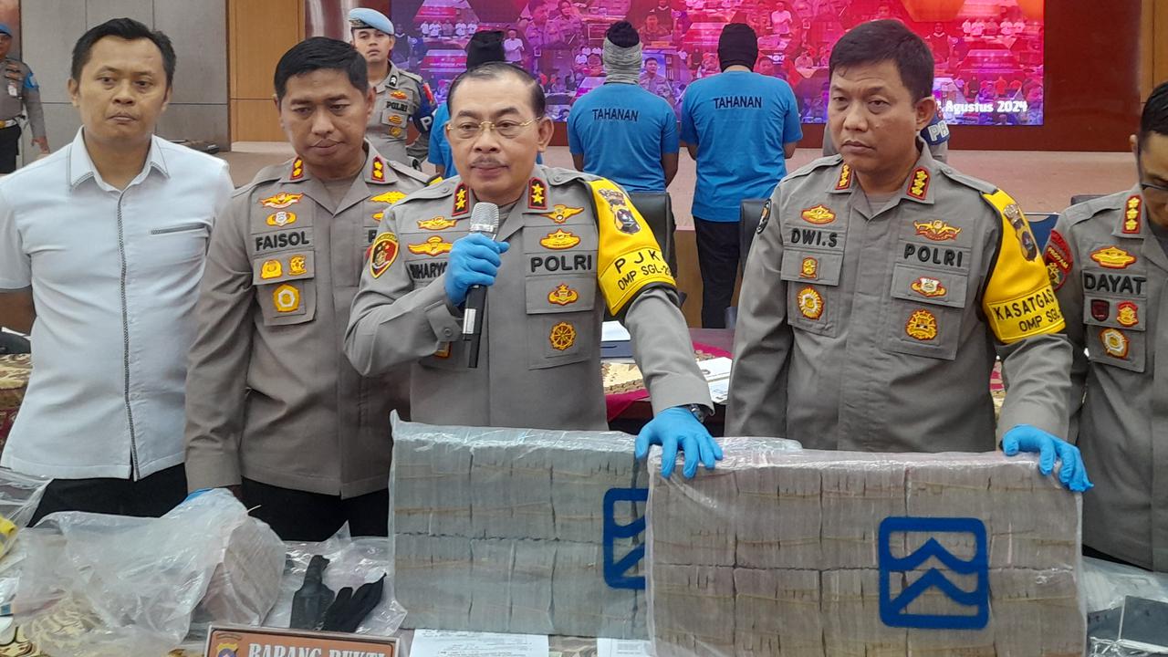 Terlilit Utang, Dua Polisi Rampok Mobil Pengisian ATM di Sumbar