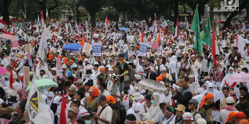 Aksi Bela Rohingya di  Patung Kuda