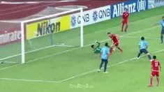 Marko Simic memborong empat gol wakil Indonesia, Persija Jakarta saat mengalahkan Johor Darul Ta'zim dari Malaysia 4-0 di fase Gru...