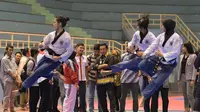 Menpora Imam Nahrawi meninjau pelatnas cabang olahraga taekwondo di GOR Popki, Cibubur, Jakarta Timur, Kamis (22/2/2018). (Humas Kemenpora)