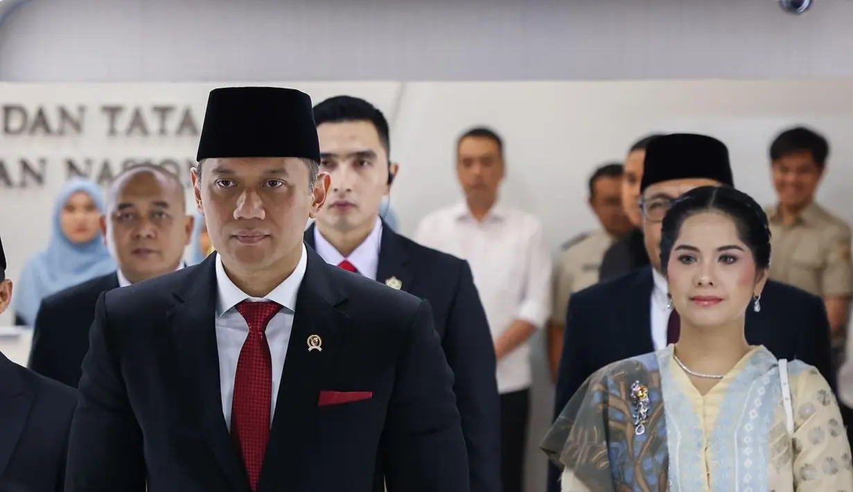 Annisa Pohan kembali terlihat dampingi sang suami, AHY melantik sejumlah pejabat ATR/BPN [@annisayudhoyono]